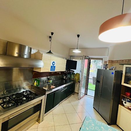 Gigli, Rooms Con Cucina In Comune E Terrazza Milánó Kültér fotó