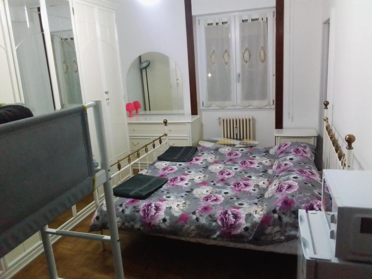 Gigli, Rooms Con Cucina In Comune E Terrazza Milánó Kültér fotó