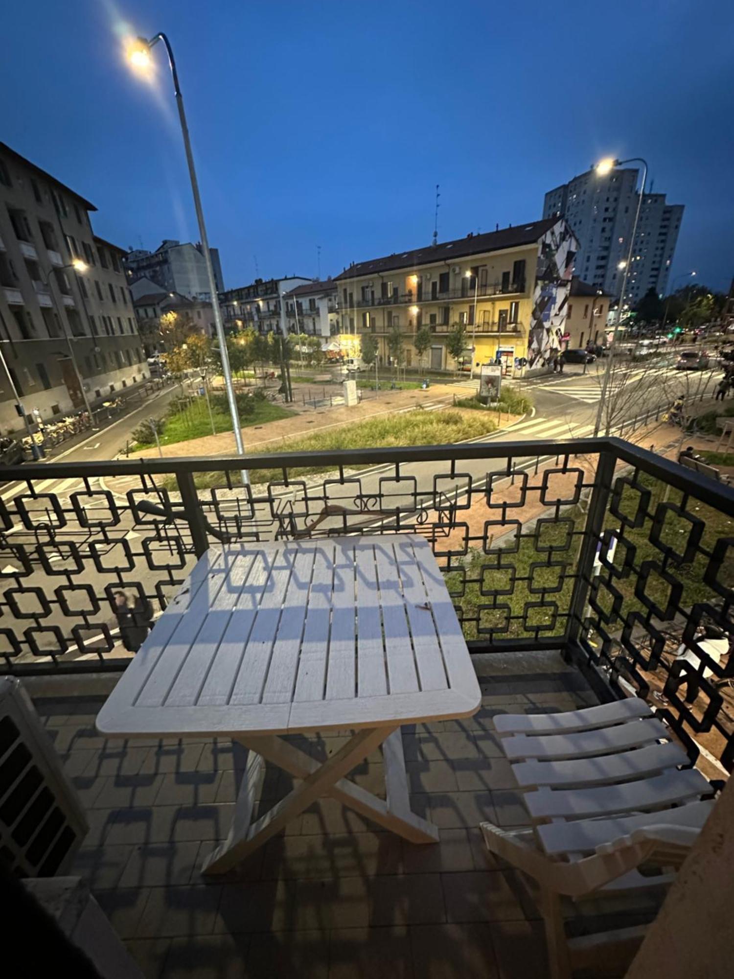 Gigli, Rooms Con Cucina In Comune E Terrazza Milánó Kültér fotó