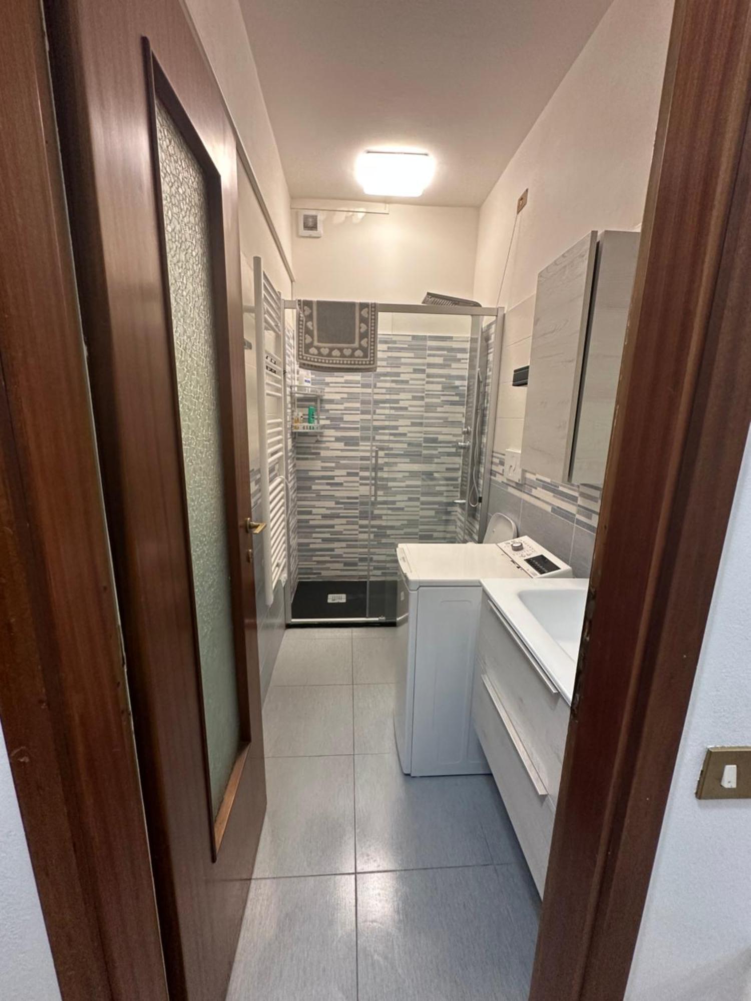 Gigli, Rooms Con Cucina In Comune E Terrazza Milánó Kültér fotó